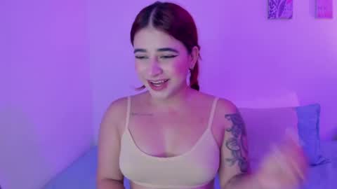 C A R O L I N A  online show from May 22, 6:36 pm