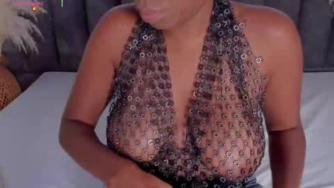 Snapshot of martina_jackson_ chatting on September 9, 9:15 pm Laura online show from September 9, 9:15 pm