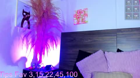 martina mIIler online show from October 22, 12:18 pm