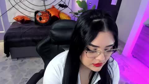 Snapshot of martina_saenz1 chatting on October 17, 9:08 pm Martina online show from October 17, 9:08 pm