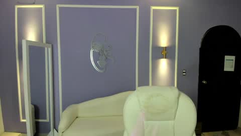 Snapshot of martina_saenz1 chatting on February 4, 8:38 pm Martina online show from February 4, 8:38 pm