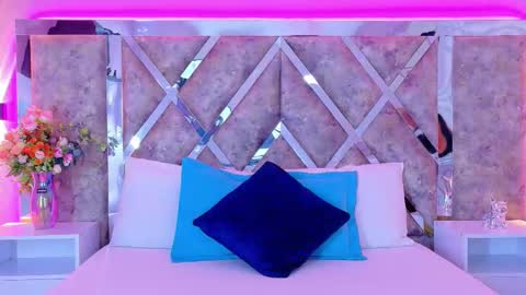 Snapshot of martinagarcia__ chatting on October 7, 7:10 pm Martina Garcia online show from October 7, 7:10 pm