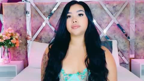 Snapshot of martinagarcia__ chatting on October 20, 6:46 pm Martina Garcia online show from October 20, 6:46 pm