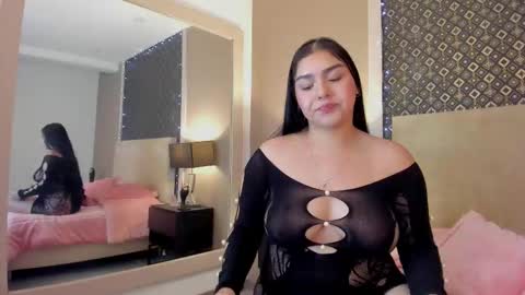 Snapshot of martinaolson chatting on October 14, 9:40 pm martinaolson online show from October 14, 9:40 pm