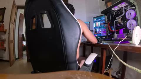 martingillesg online show from March 25, 5:31 pm