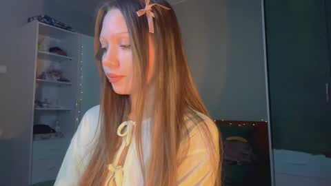Snapshot of martinwion chatting on October 1, 8:08 pm Emily online show from October 1, 8:08 pm