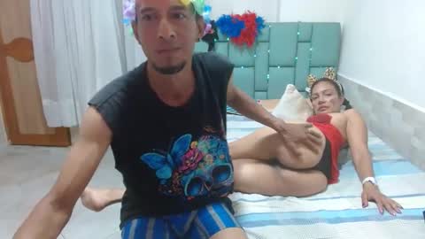 mary_and_yei online show from September 19, 5:33 am