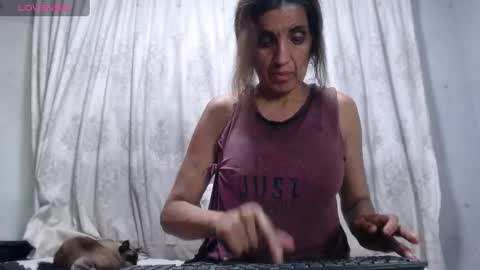 Mary Hellen online show from January 21, 7:04 am