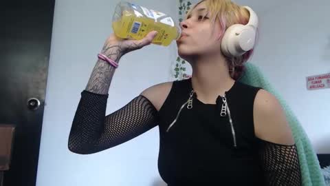                      100   online show from December 15, 7:32 pm