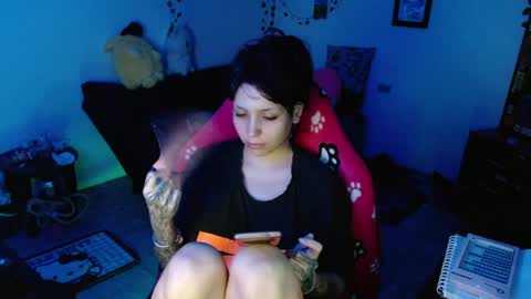                      100   online show from April 9, 8:20 am