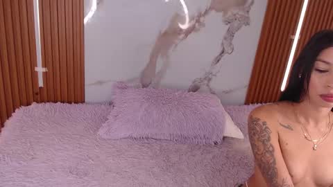 Hi guys im Mary  online show from September 11, 12:39 pm