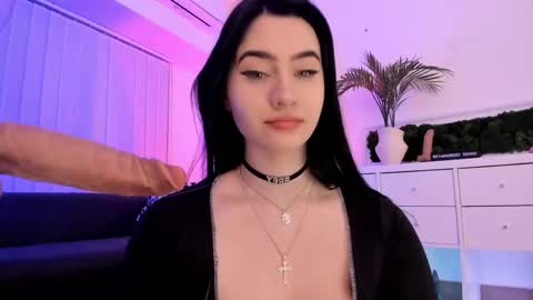 Mary online show from April 21, 6:42 am