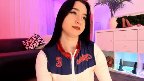 Mary online show from March 6, 7:51 am