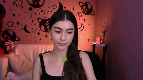 Mary online show from April 6, 12:39 pm