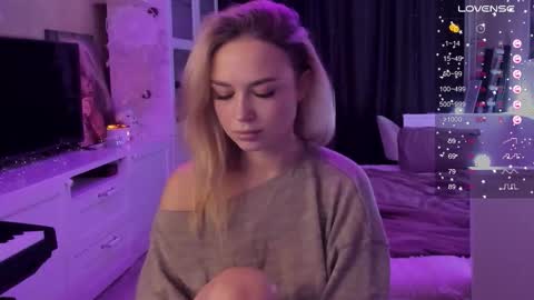 Mary online show from September 28, 7:23 pm