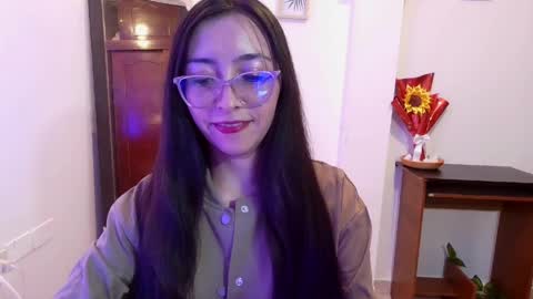 MARYAM online show from April 7, 12:18 pm