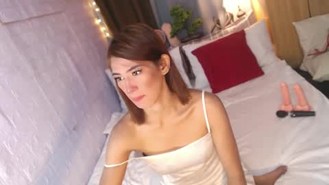 MARY ANN online show from February 5, 12:06 pm