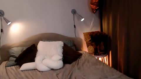 Bun online show from October 4, 4:27 pm