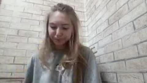 Snapshot of marylynreifsnider chatting on September 22, 10:30 am Hi My name is Elina Im 18 years old. online show from September 22, 10:30 am