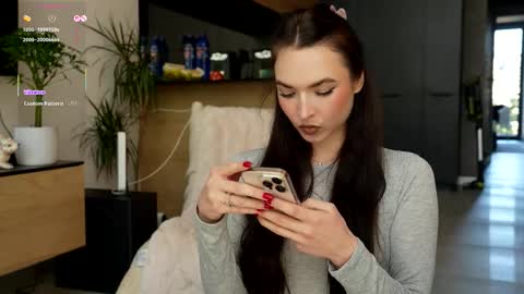 Snapshot of marypsiss chatting on October 20, 9:14 am Marina online show from October 20, 9:14 am