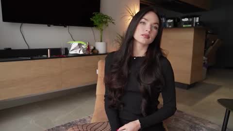 Snapshot of marypsiss chatting on September 26, 9:50 am Marina online show from September 26, 9:50 am
