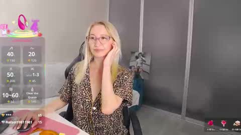 Mary online show from September 8, 6:18 pm