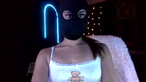 maskddcouple online show from June 17, 1:10 am