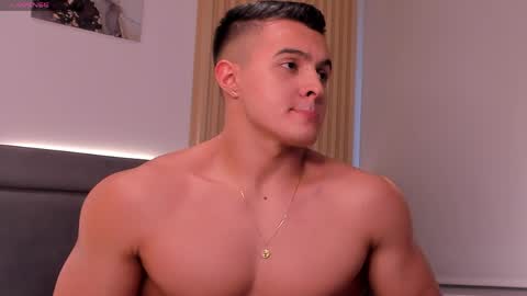 Mason Bennet online show from May 19, 8:05 pm
