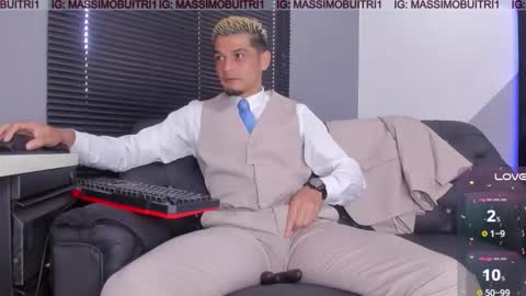 I am Massimo online show from January 19, 1:54 pm