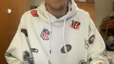 massiverob99 online show from February 13, 1:36 pm