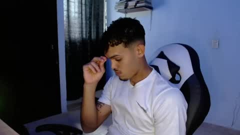 master_black777 online show from April 10, 9:30 pm