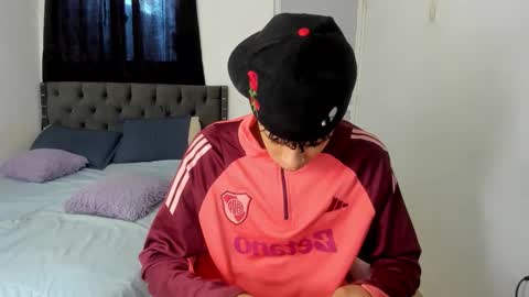 master_boy28 online show from February 19, 7:46 pm