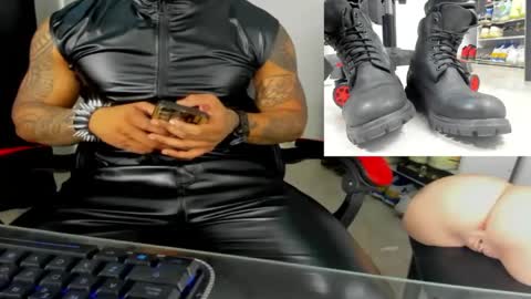 Snapshot of master_vip1 chatting on October 14, 5:27 pm master_vip1 online show from October 14, 5:27 pm