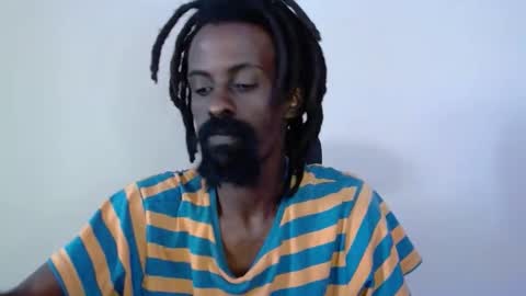 Snapshot of masterr_bate chatting on October 6, 11:28 am Marl online show from October 6, 11:28 am