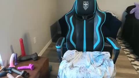 MasturbateMom online show from March 3, 2:35 pm