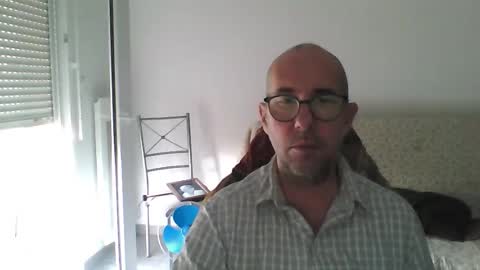 mat11efou online show from September 10, 10:05 am