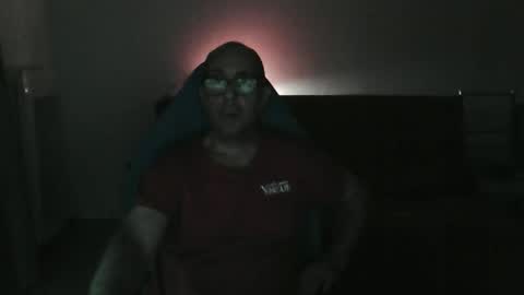 mat11efou online show from October 19, 12:37 am