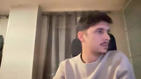 Aaron online show from February 11, 9:18 pm