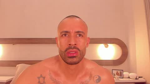 Mateo online show from May 22, 9:54 pm