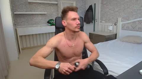 MateoBenjamin online show from March 8, 6:10 am