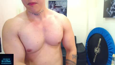 Mateo online show from May 26, 10:05 pm