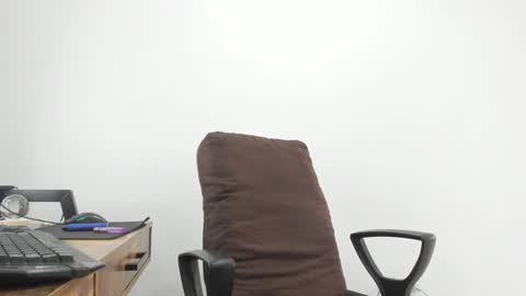 Snapshot of matheusbeard2 chatting on December 17, 5:15 pm Matheus online show from December 17, 5:15 pm