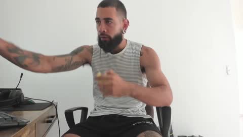 Snapshot of matheusbeard2 chatting on January 27, 6:41 pm Matheus online show from January 27, 6:41 pm