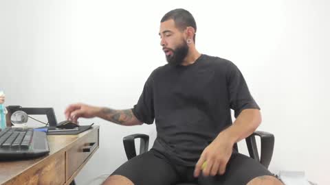Snapshot of matheusbeard2 chatting on February 8, 4:36 pm Matheus online show from February 8, 4:36 pm