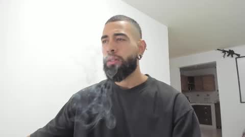 Snapshot of matheusbeard2 chatting on March 4, 8:27 pm Matheus online show from March 4, 8:27 pm