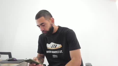 Snapshot of matheusbeard2 chatting on January 31, 3:44 pm Matheus online show from January 31, 3:44 pm