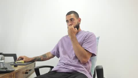 Snapshot of matheusbeard2 chatting on February 3, 9:29 pm Matheus online show from February 3, 9:29 pm