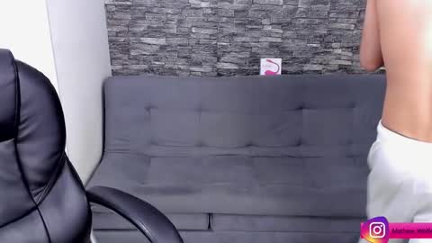 Mathew Independent model online show from February 22, 7:36 pm