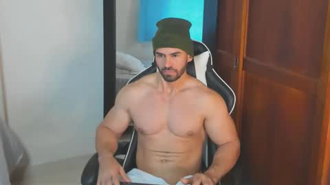 Snapshot of mathews_smith chatting on October 6, 4:14 pm mathews_smith online show from October 6, 4:14 pm