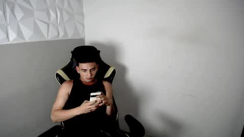 MATHIAS online show from April 14, 12:30 pm